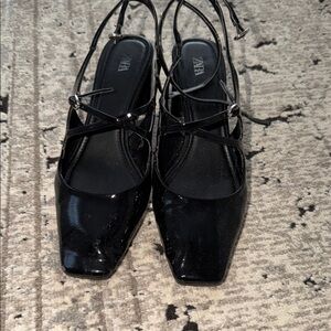 Zara Women's Glossy Black Heels